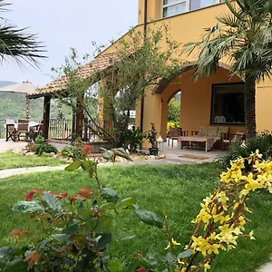 L'acacia Bed & Breakfast Pietra Ligure